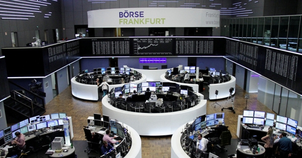 European stocks tumble as economic recession fears rise