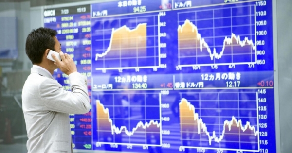 Japan Times: Japanese stocks slide as yen rises