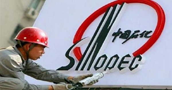 China’s Sinopec makes record profit as oil prices rise